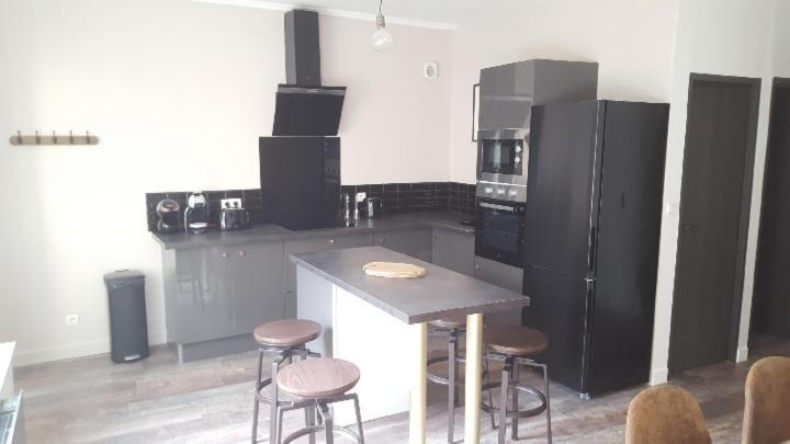 סדאן Appartement Spacieux Et Atypique מראה חיצוני תמונה
